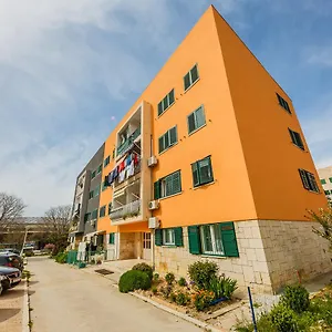  Apartman Emica